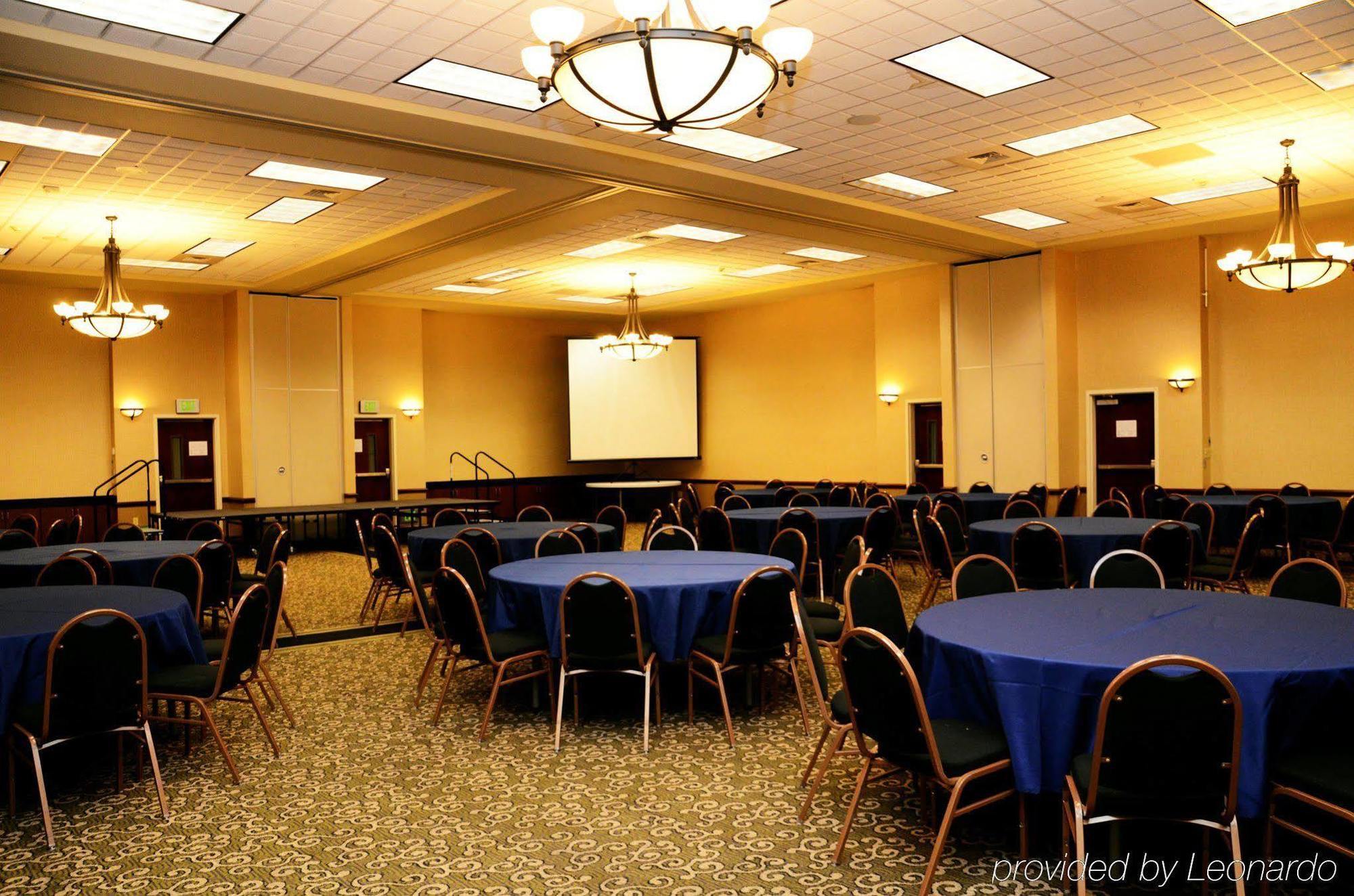 Holiday Inn Express Hotel & Suites Pasco-Tricities By Ihg Exterior photo