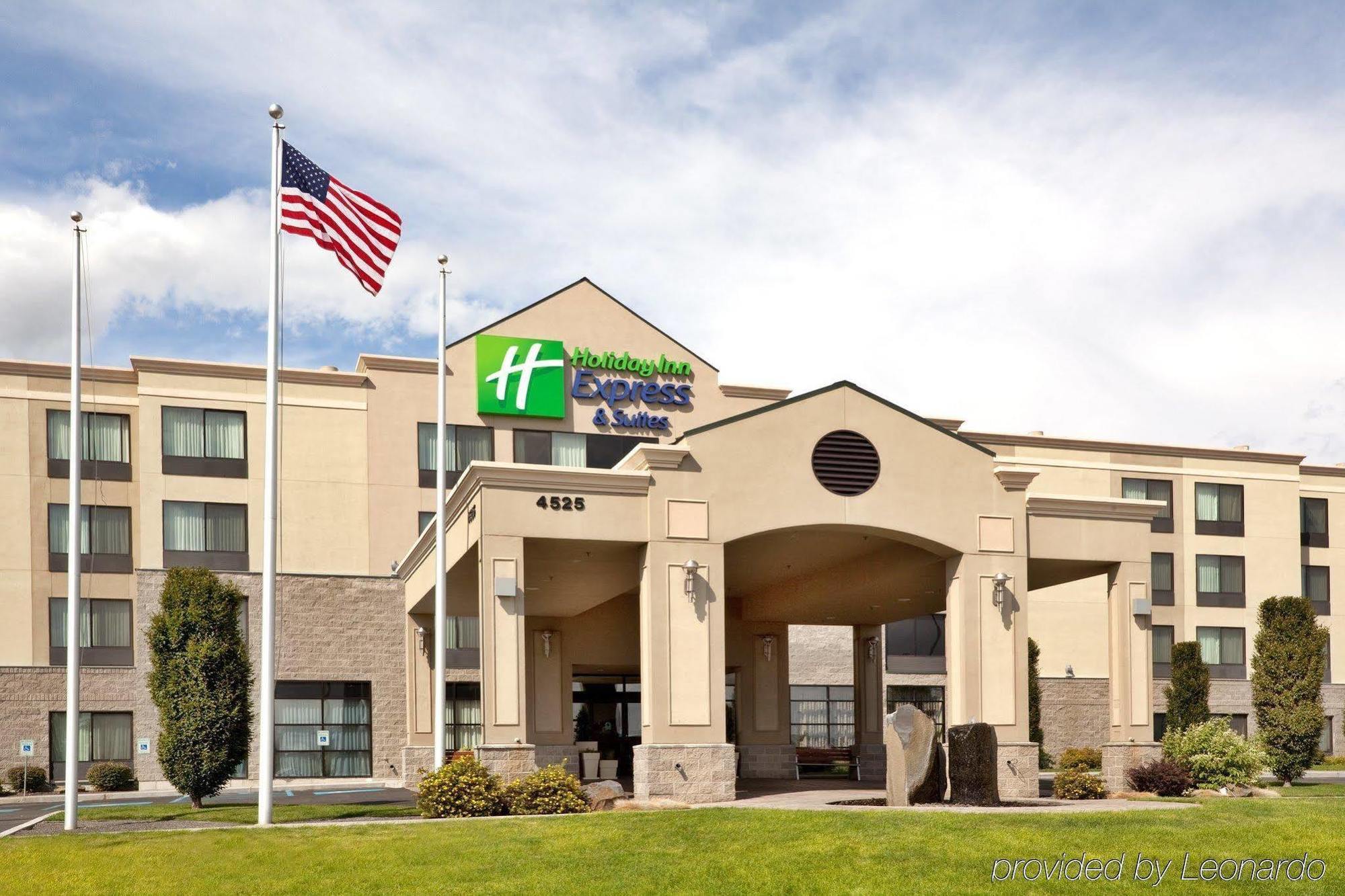 Holiday Inn Express Hotel & Suites Pasco-Tricities By Ihg Exterior photo