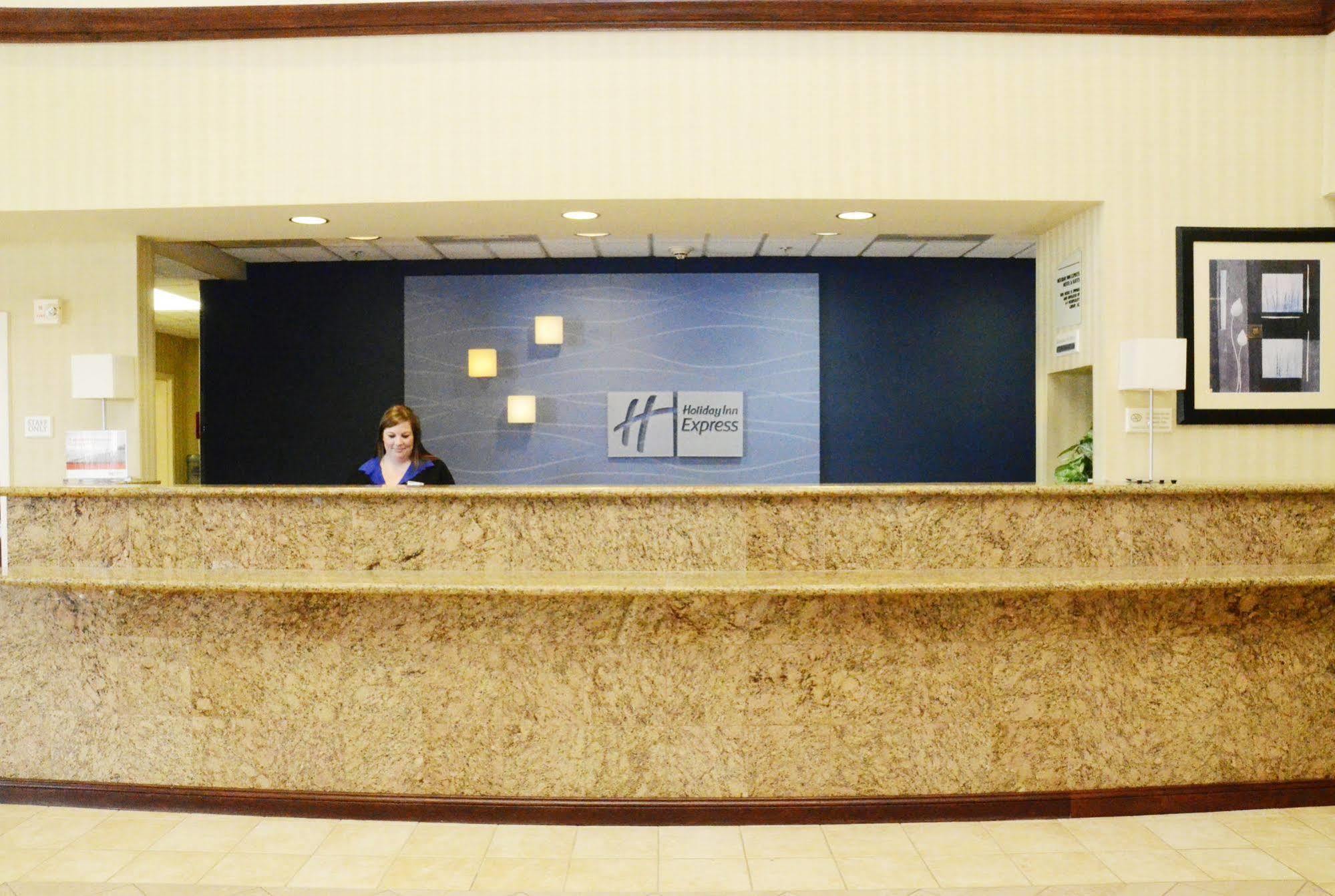 Holiday Inn Express Hotel & Suites Pasco-Tricities By Ihg Exterior photo